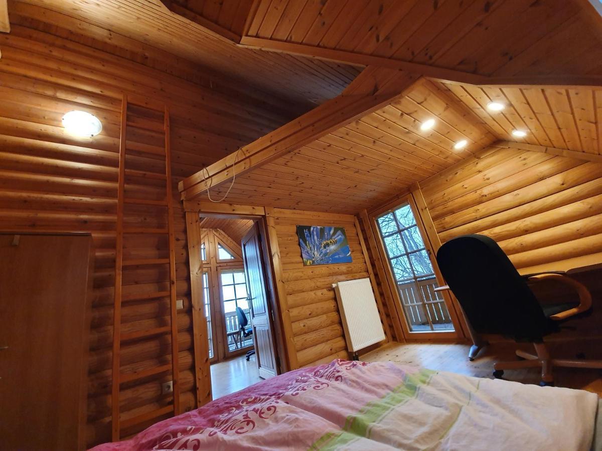 Cosy Spacious Wooden Chalet Na Hrib Stiska Vas Exteriör bild